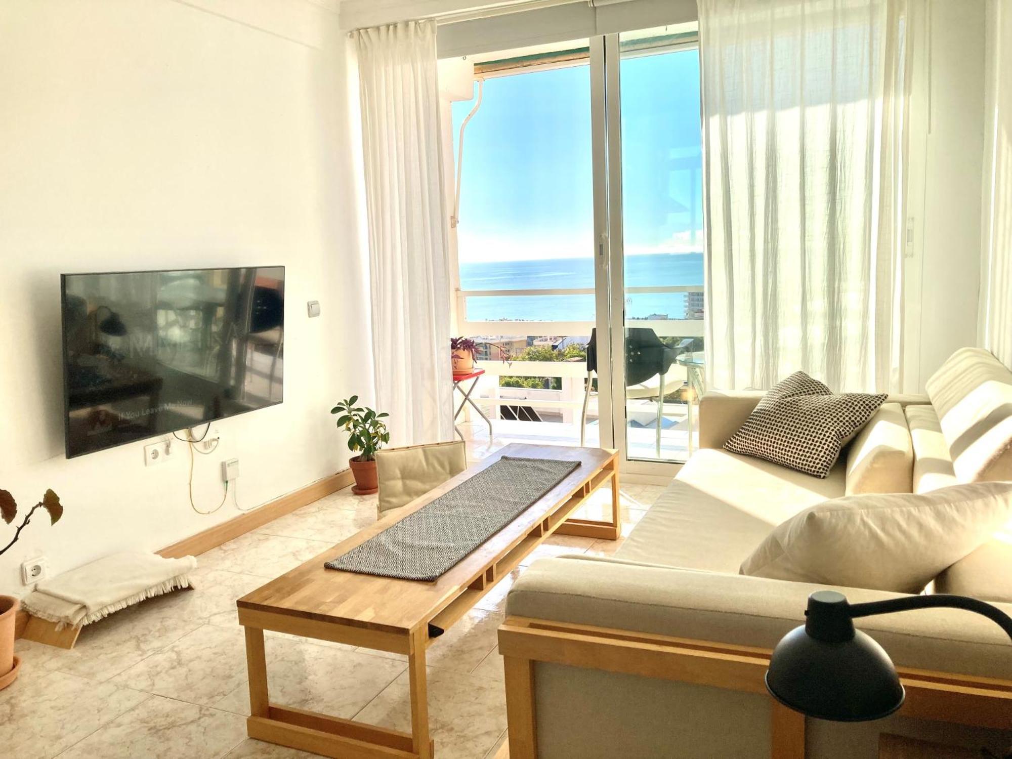 Beautiful Mediterranean Views In Central Торремолінос Екстер'єр фото